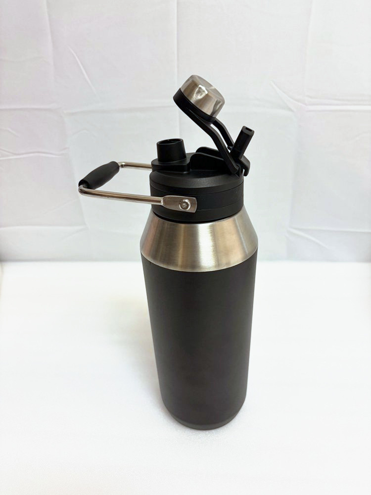 Large stainless steel bottle with carry handle, black