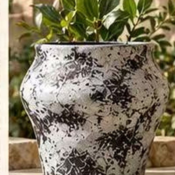 Black & White Artistic magnesium oxide planter